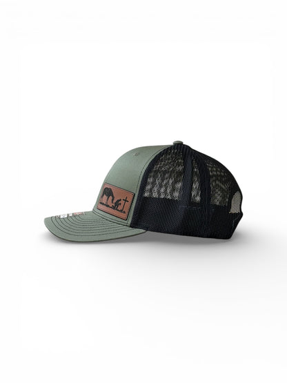 Richardson 112 Trucker Hat – Praying Cowboy Leather Patch qorgeous