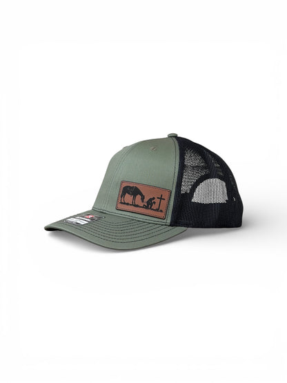 Richardson 112 Trucker Hat – Praying Cowboy Leather Patch qorgeous